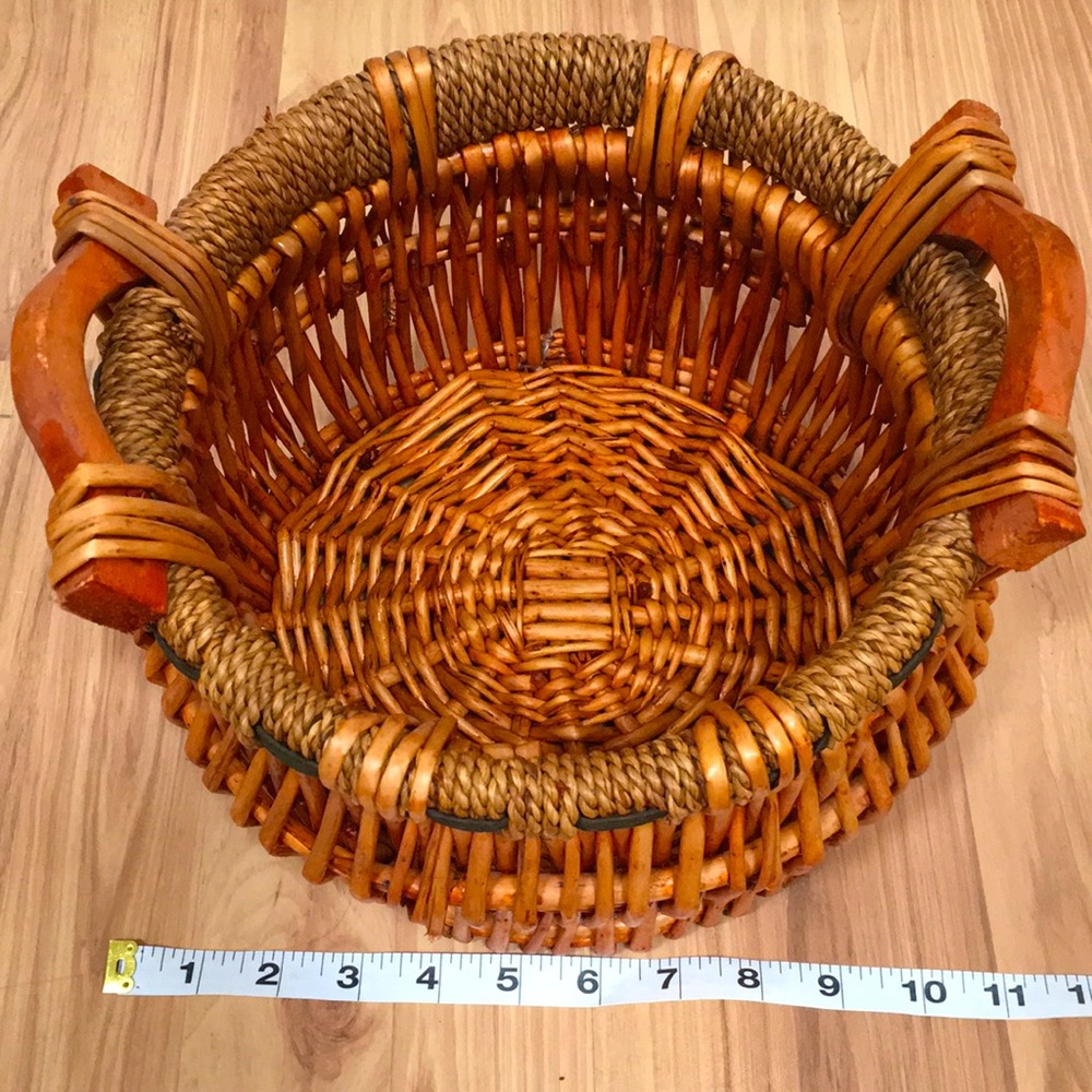 $5.95🚢 Large Sturdy Get Organized! Basket Woven